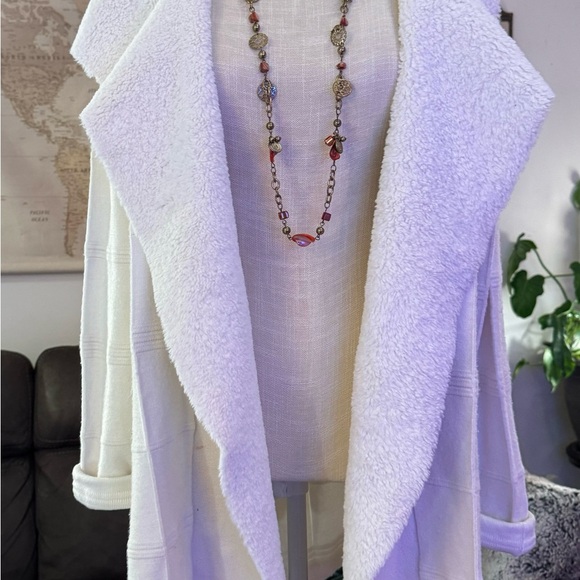 BEAUTIFUL WINTER WHITE FAUX SHERPA COLLAR CATO CARDIGAN 🤍 - Picture 2 of 7